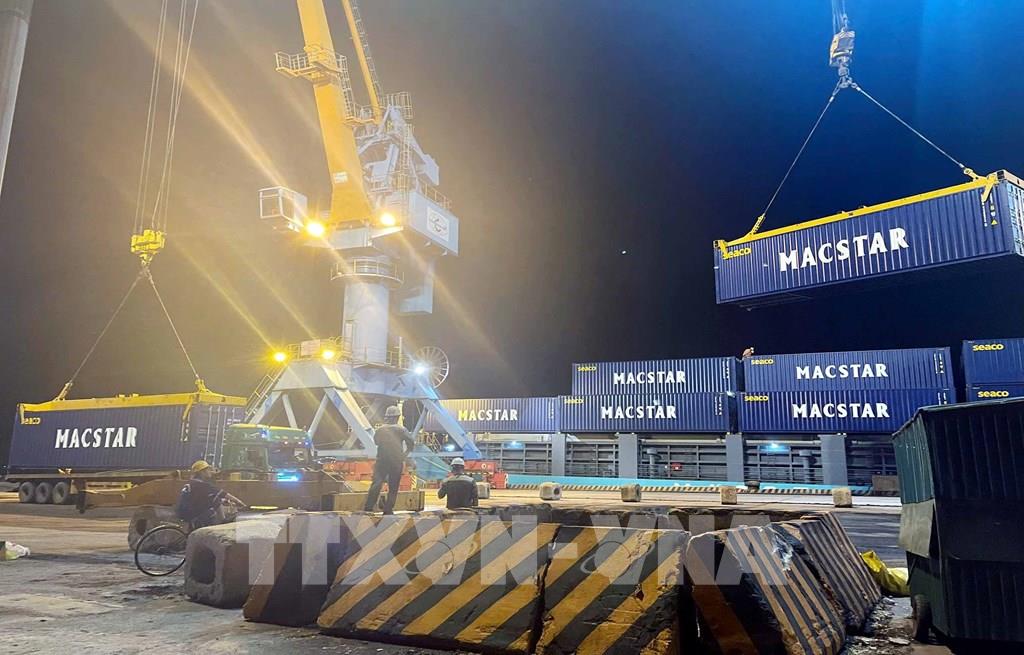 Chuyến vận tải container đầu tiên Hải Phòng - Vũng Áng
