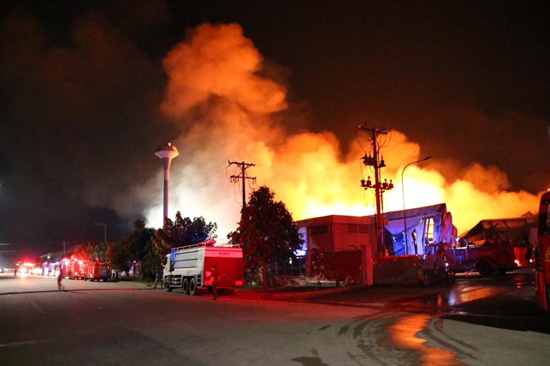 Tien Giang: Fire at packaging production warehouse, loss of about 40 billion VND