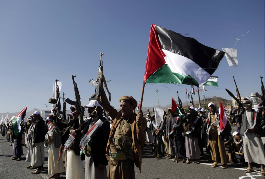 Giá dầu tăng sau hoạt động quân sự của lực lượng Houthi nhằm vào thủ đô của Saudi Arabia