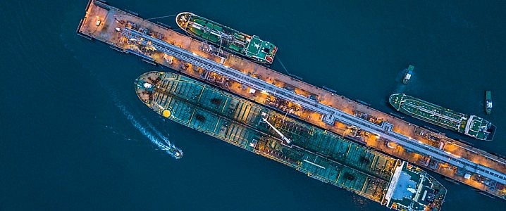 Giá dầu tăng, vận tải biển và thị trường tài chính toàn cầu biến động do căng thẳng Trung Đông