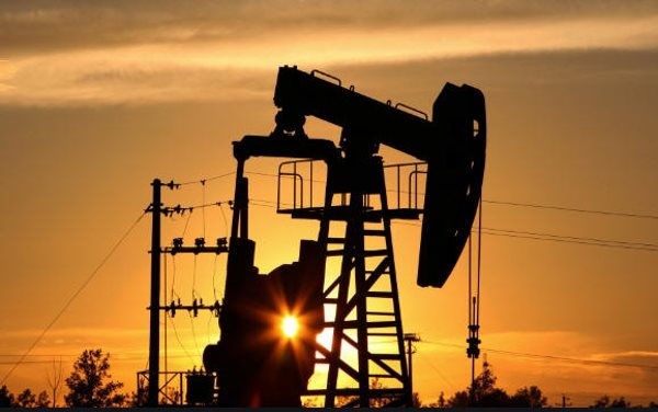 OPEC+ nhất trí duy trì chính sách xuất khẩu dầu mỏ hiện nay trong tháng 1/2022